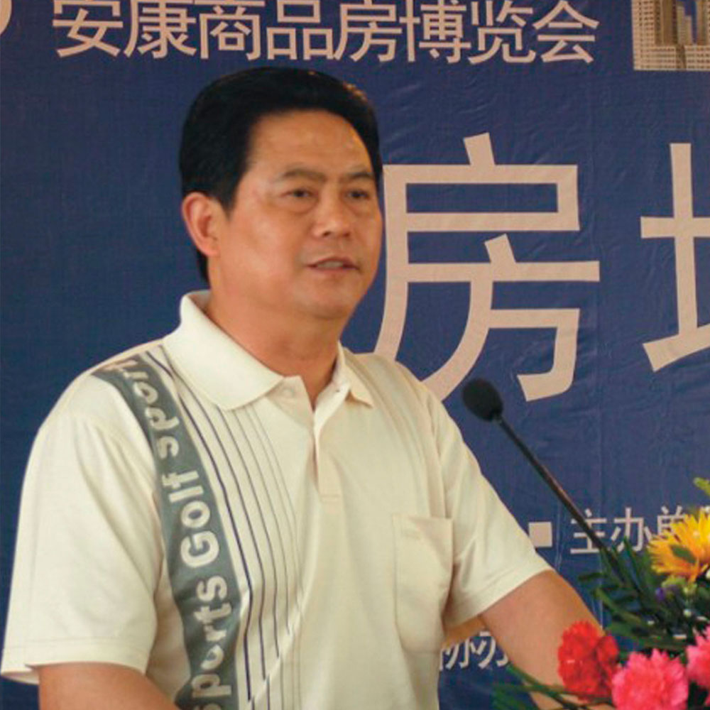 記省勞模、興安地產(chǎn)集團(tuán)董事長(zhǎng)兼總經(jīng)理江樹(shù)群