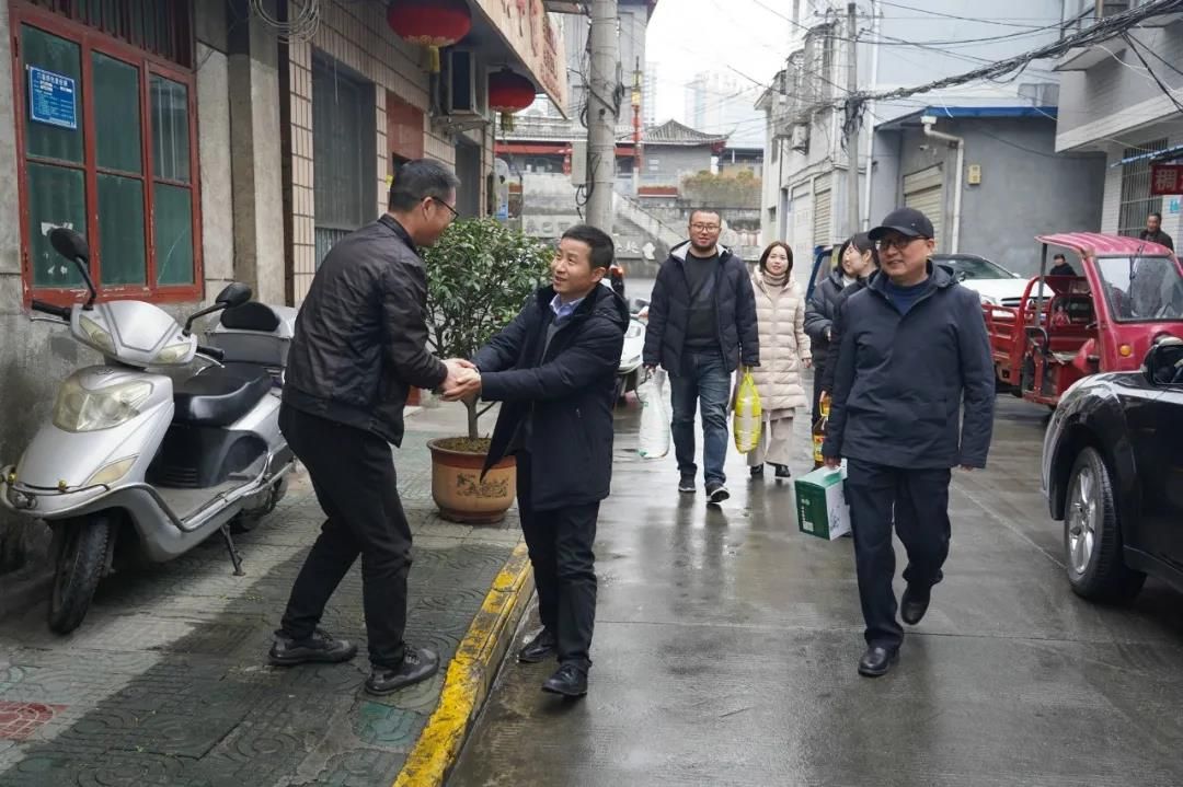 集團(tuán)工會(huì)開展春節(jié)慰問活動(dòng)